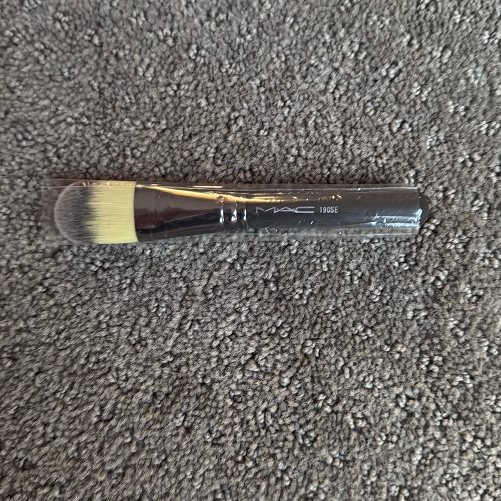 MAC Makeup Brush